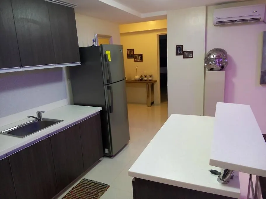 2 Large Br At Kandi, 300Mbps Internet,110Sqm Condo 安吉利斯 公寓